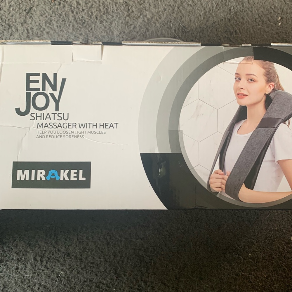 NIB Mirakel Neck Massager, Shiatsu Back Neck Massager with Heat